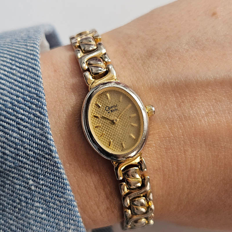 Tiny Vintage Caravelle by Bulova Oval Watch for Ladies | 90s  display picture 3