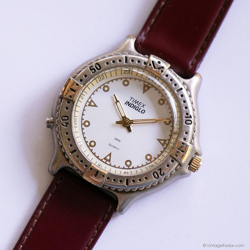 ビンテージ TIMEX INDIGLO アンティーク クォーツ A51 Vintage Timex Indiglo Quartz Watch with Burgundy Brown Strap
