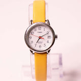 Tono plateado Timex Indiglo reloj para mujeres | Correa de cuero amarillo