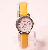 Tono plateado Timex Indiglo reloj para mujeres | Correa de cuero amarillo