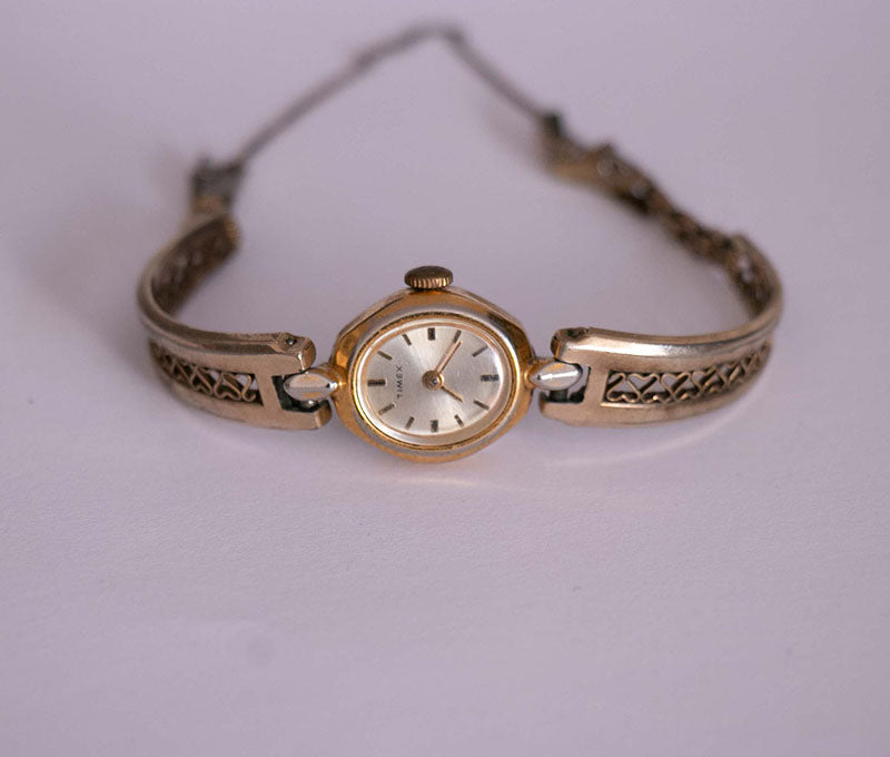 Vintage ladies timex clearance watch