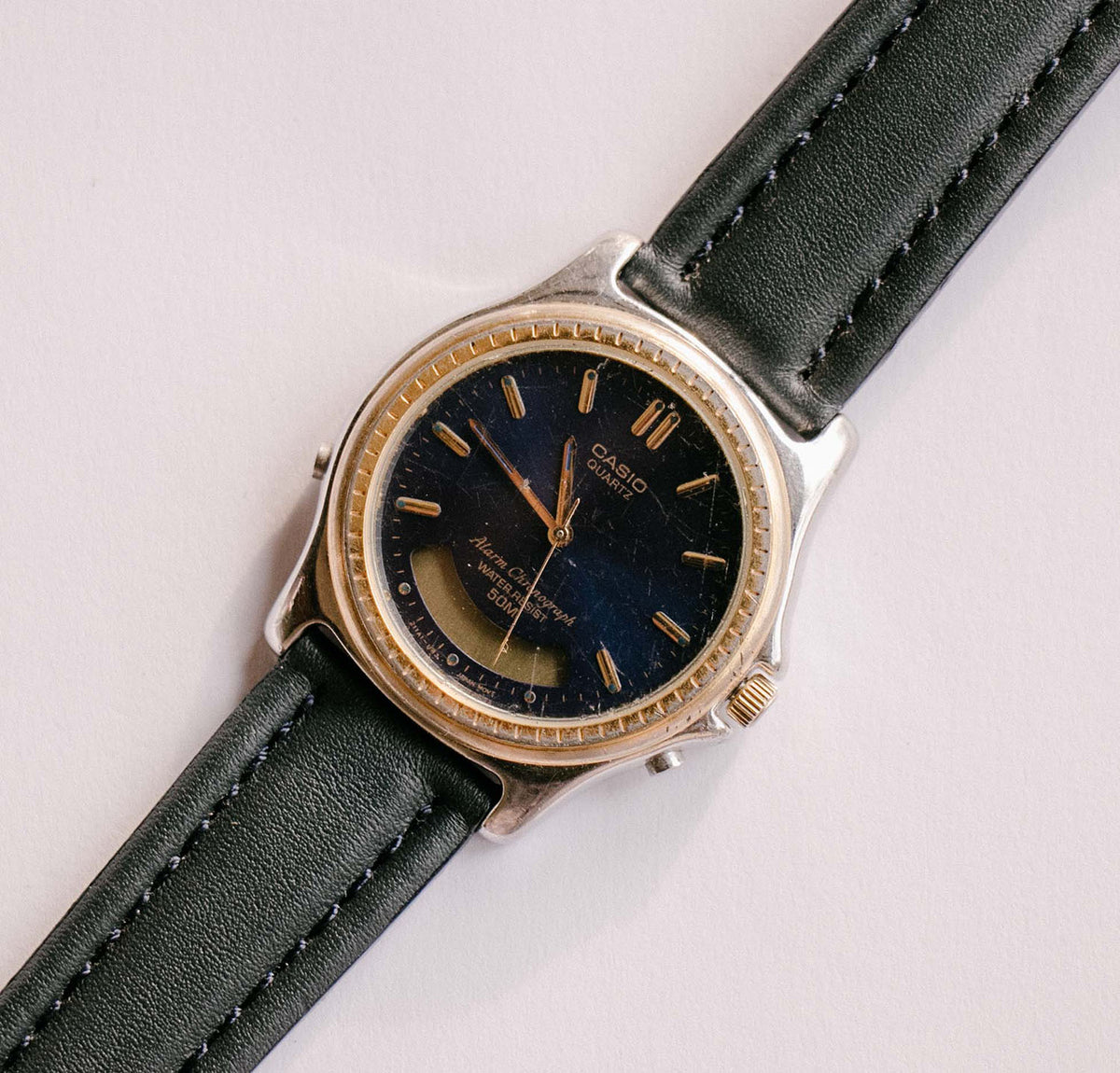 Have en picnic Rykke ordningen Vintage Casio AQ-312W Alarm Chronograph Gold-tone Quartz Watch – Vintage  Radar