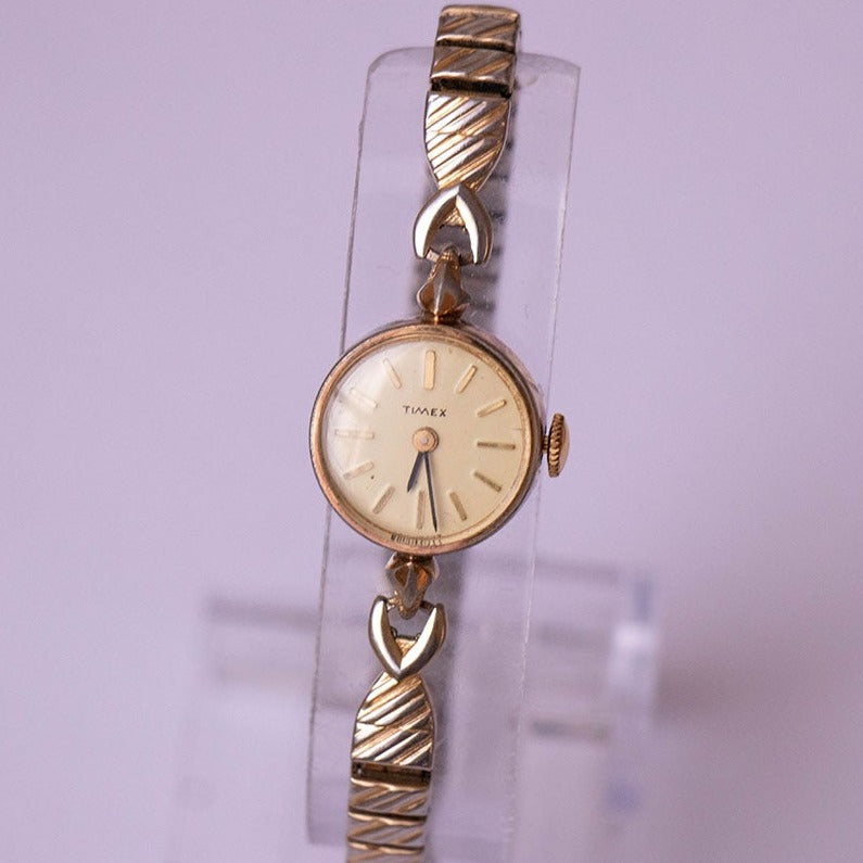 1977 Antique Timex Mechanical Watch For Women | Tiny 70s  display picture 2