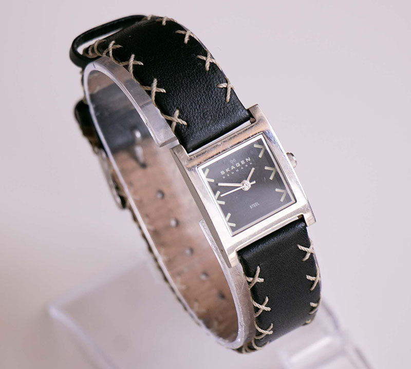 Vintage Square-Dial Skagen Watch  Minimalist Black Dial Skagen Watch –  Vintage Radar