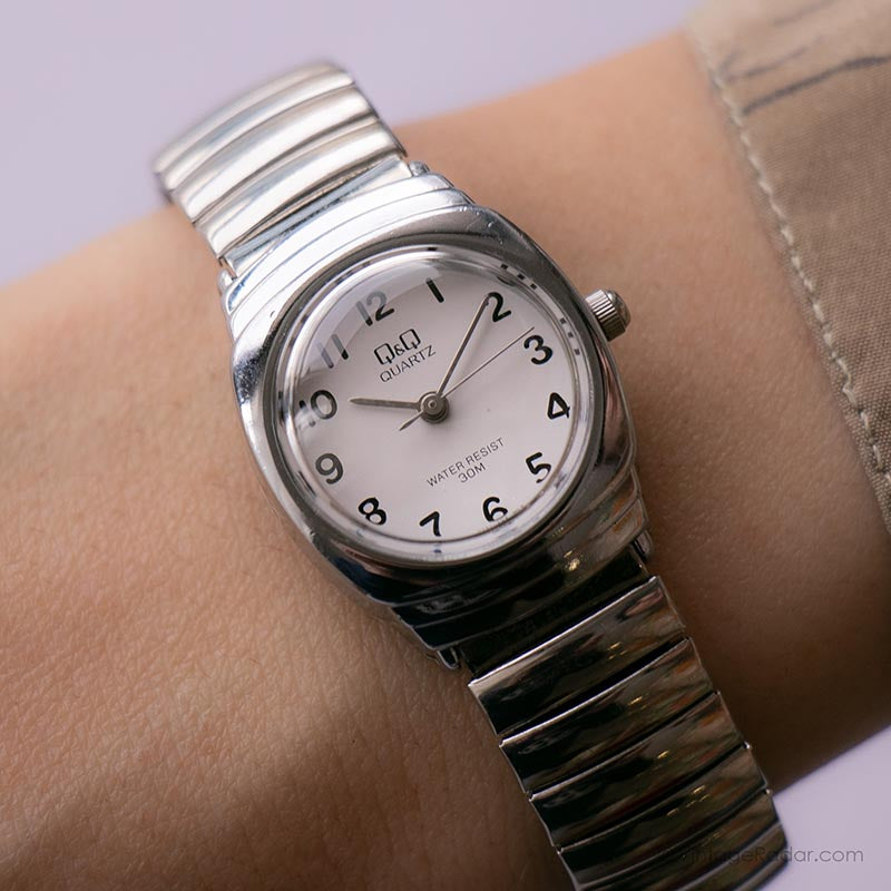 Vintage Silver-tone Q&Q by Citizen Ladies Watch Japan Quartz