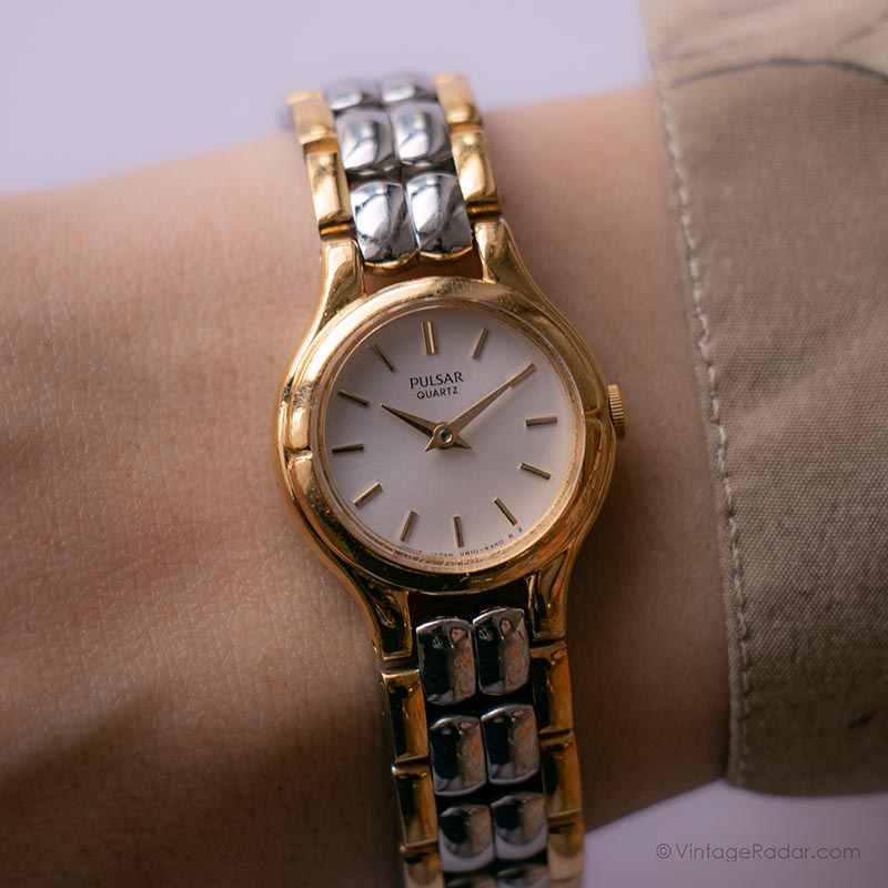 Vintage Gold-tone Pulsar Watch for Women 90s Japan Quartz Watch