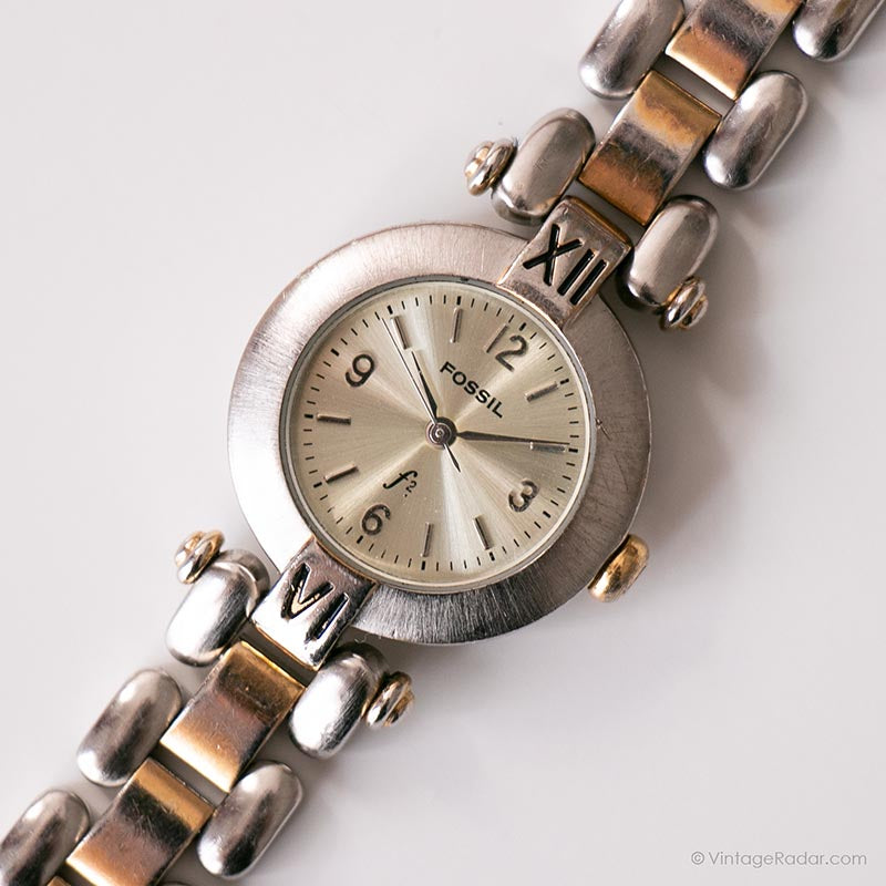 Vintage women's fossil on sale watch