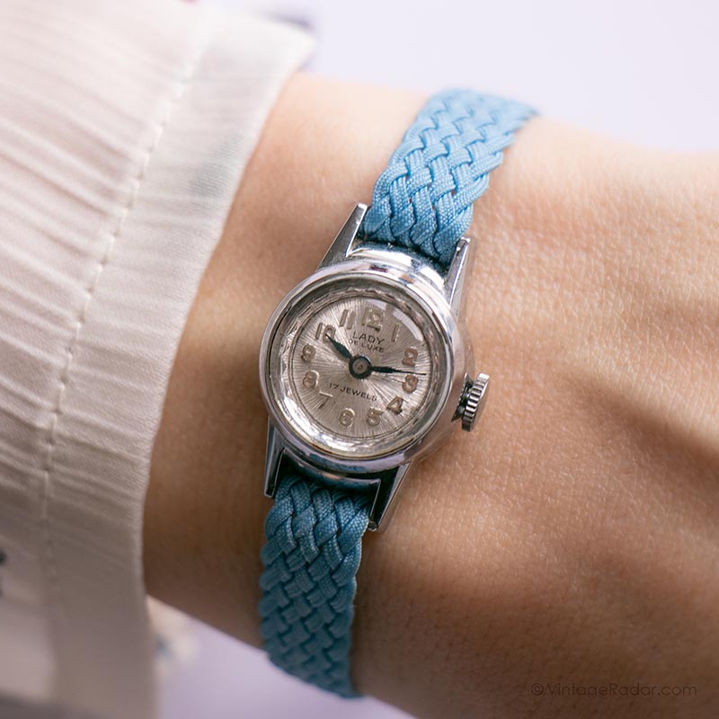 Lady de Luxe Vintage 17 Jewels Swiss-made Mechanical Watch for Women –  Vintage Radar
