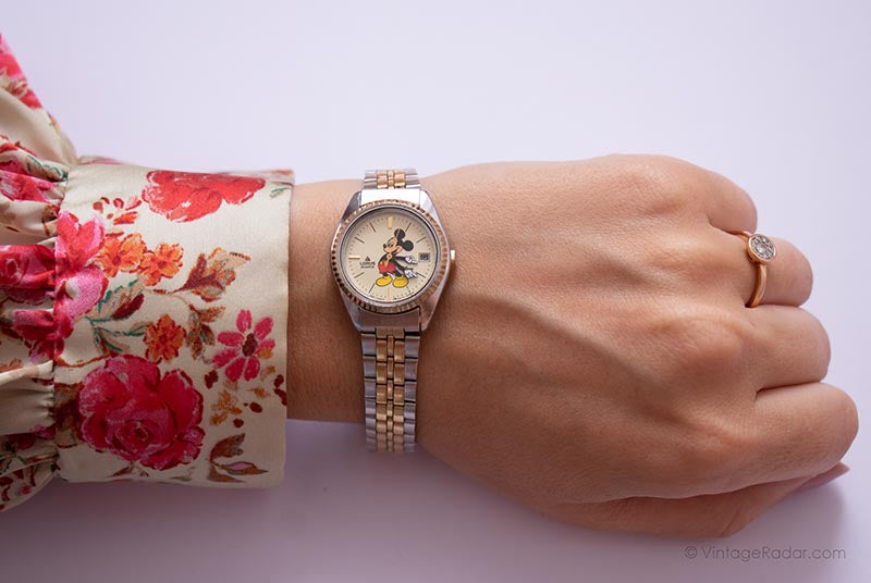 Two-Tone Lorus V827 0480 R Mickey Mouse Watch for Women – Vintage
