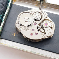 ساعة Tiara 17 Jewels سويسرية مستطيلة لقطع الغيار والإصلاح - لا تعمل