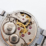 ساعة ميكانيكية روسية من العصر السوفييتي لقطع الغيار والإصلاح في السبعينيات - لا تعمل