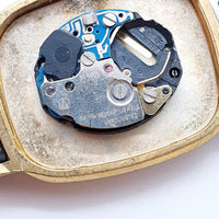ساعة كوارتز بيضاوية الصنع سويسرية لقطع الغيار والإصلاح - لا تعمل