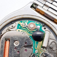 Dos tonos Junghans Cuarzo de acero reloj Para piezas y reparación, no funciona