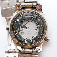 Viel von 2 Guess Modequarz Uhren Für Teile & Reparaturen - nicht funktionieren