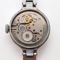 ساعة Zaria للسيدات 17 جوهرة من العصر السوفييتي لقطع الغيار والإصلاح - لا تعمل