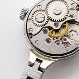 ساعة Floral Chaika 17 Jewels مصنوعة في روسيا لقطع الغيار والإصلاح - لا تعمل