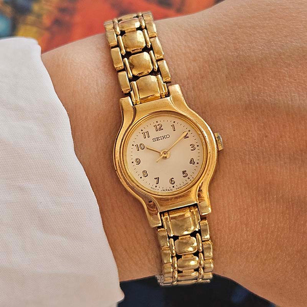 Vintage Gold-tone Seiko Quartz Watch for Ladies V401-0289 R0