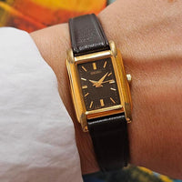 Vintage Black-Dial Rectangular Seiko Watch for Women V401-5650 R1