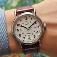 Vintage 31mm Timex Indiglo Weekender Watch with Green Seconds Hand