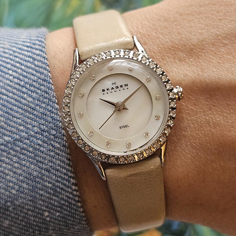 SKAGEN 腕時計 34mm ゴールド レザー 楽天市場】【二種のベルトが楽しめる】スカーゲン 腕時計