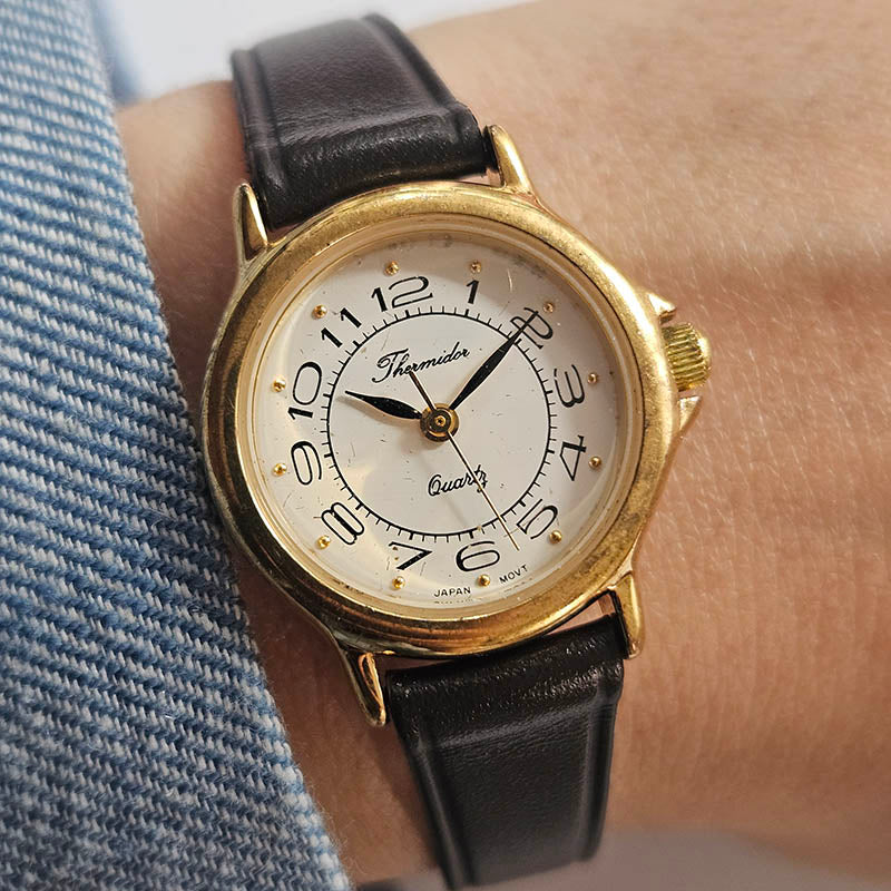 Quartz Wrist Watches For Men and Women | Shop Quartz Watches