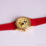 Tono de oro de los 90 Lorus Mickey Mouse reloj Para ella con correa de cuero rojo