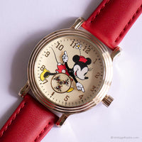 خمر نادر Minnie Mouse ساعة بميناء فرعي للثواني وحزام أحمر