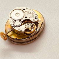 Revlon Swiss hizo Oval Wotania M6 reloj Para piezas y reparación, no funciona