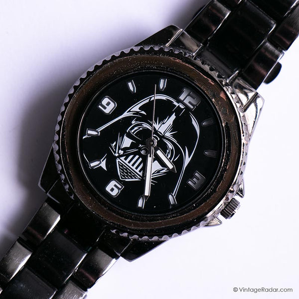 ساعة دارث فيدر ستار وورز لوكاسفيلم سوداء للرجال من شركة أكيوتايم واتش كورب
