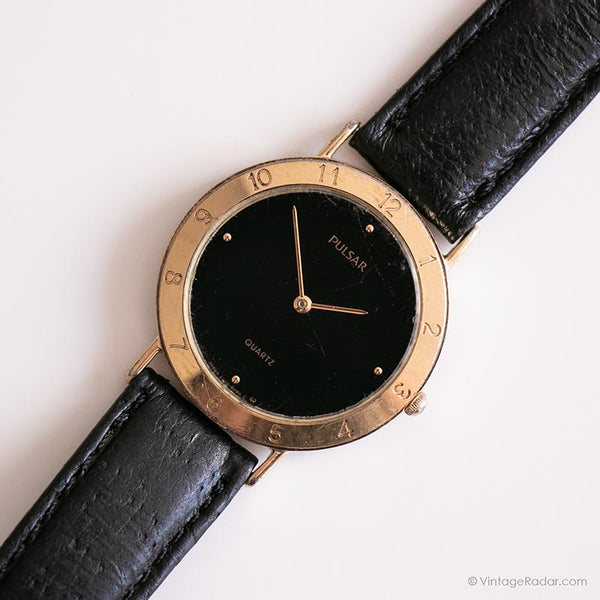 Dial negro vintage Pulsar reloj | Cuarzo analógico de tono de oro reloj