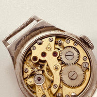 1940 Tresor Festa militaire WW2 703 montre pour les pièces et la réparation - ne fonctionne pas