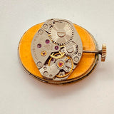 Cadran rouge ovale Westclox 109 montre pour les pièces et la réparation - ne fonctionne pas