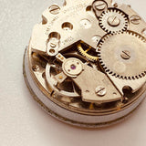 Petite luzerne Suisse faite montre pour les pièces et la réparation - ne fonctionne pas