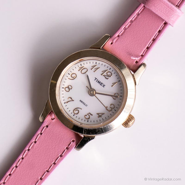 Vintage Chic Timex reloj para damas | Esfera redonda reloj con correa rosa