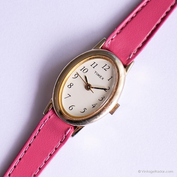 خمر البيضاوي Timex راقب النساء | ساعة أزياء حزام الوردي