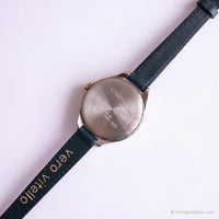 Chariot bicolore vintage par Timex montre | Cadran rond occasionnel montre