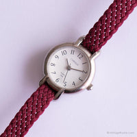الساعة الكلاسيكية الكلاسيكية بواسطة Carriage | ساعة حزام أحمر من الفضة حزام أحمر