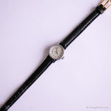 Dial gris vintage Timex Q reloj | Pequeño tono plateado reloj para damas