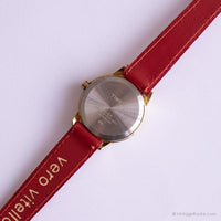 ساعة مكاتب ذات نغمة ذهبية خمر Timex | حزام أحمر ساعة للسيدات