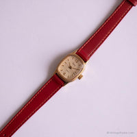 Piccolo orologio rettangolare vintage da Timex | Orologio da donna chic chic rossa