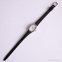 Ovale vintage Timex Quartz montre | Cadran noir et blanc montre pour elle