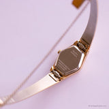 Tono d'oro vintage Caravelle Bulova Guarda | Tiny vestito orologio per le donne