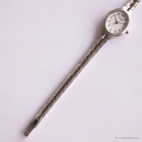 Tono d'argento vintage Caravelle Bulova Guarda | Oval watch per le donne