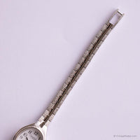 Vintage Silver-Tone Caravelle Bulova Uhr | Ovaler Fall Uhr für Frauen