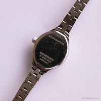 Tono plateado vintage Caravelle Bulova reloj | Estuche ovalado reloj para mujeres