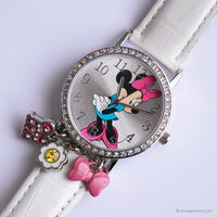 لون فضي عتيق Minnie Mouse ساعة مع حليات وحزام أبيض