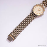 Classic Vintage Times Quartz Watch Unisex with Champagne Dial