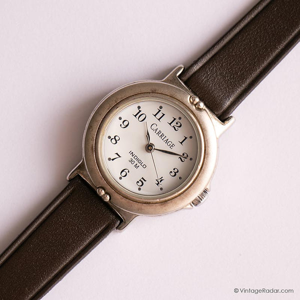 Piccolo orologio da carrello minimalista vintage per lei con