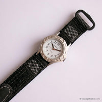 Tono d'argento vintage Timex Orologio sportivo | Piccolo Timex Guarda per lei
