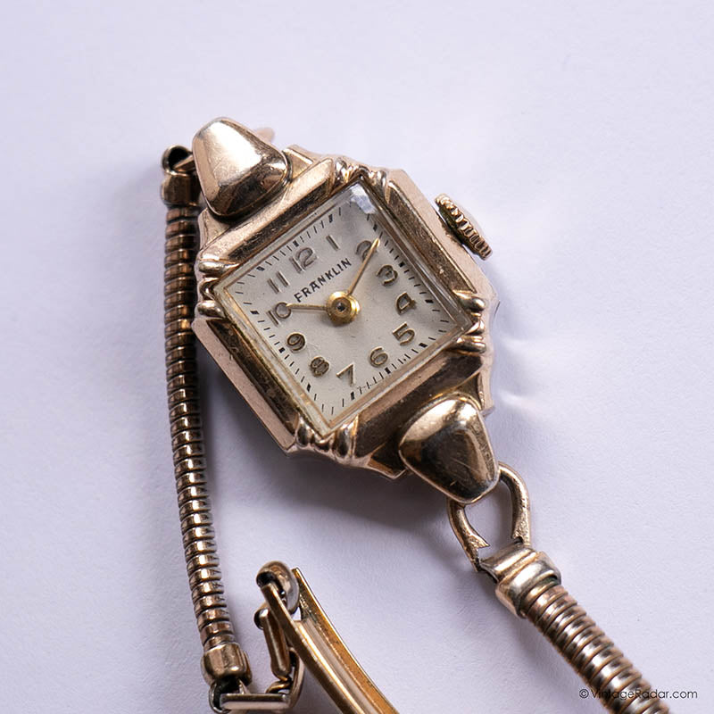 Automatic and Mechanical Hand Wind Wrist Watches For Men and Women